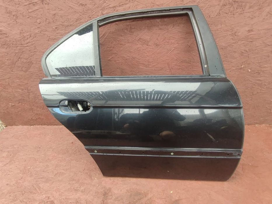 bmw e38 oryginalne drzwi tył prawe krótkie w kolorze schwarz 2 bez r
