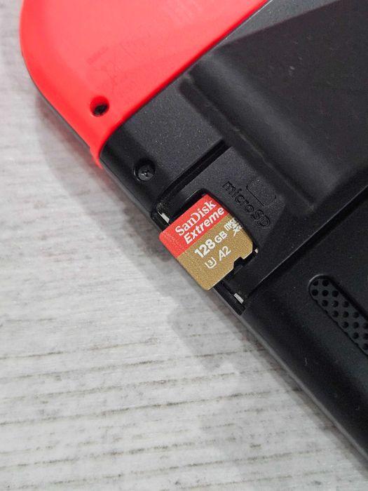 Nintendo Switch V2 Neon + karta 128 GB