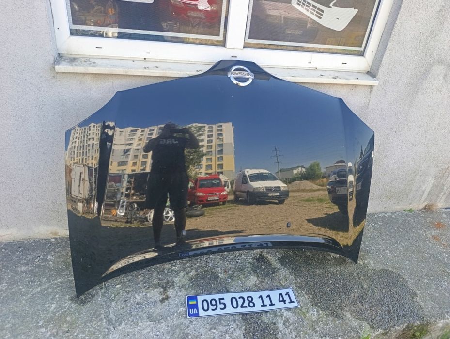 Капот Альмера Тіно Nissan Almera Tino