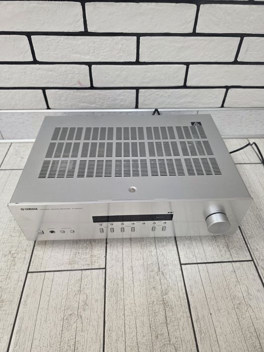 AV-ресивер Yamaha R-S202D