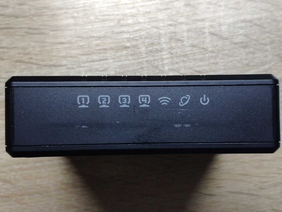 Маршрутизатор Linksys by Cisco WRT54GH