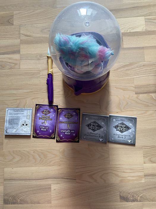 Magic Mixies-большой интерактивный котел с питомцем