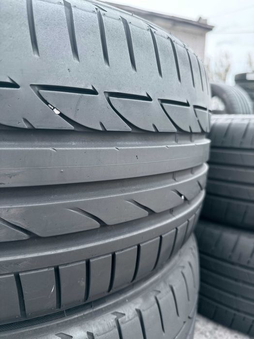 245 40 18 Bridgestone Potenza S001 85% шини Літо