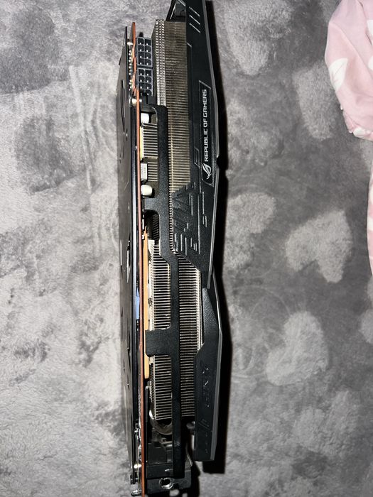 Відеокарта RX5700XT 8GB  ASUS ROG Strix