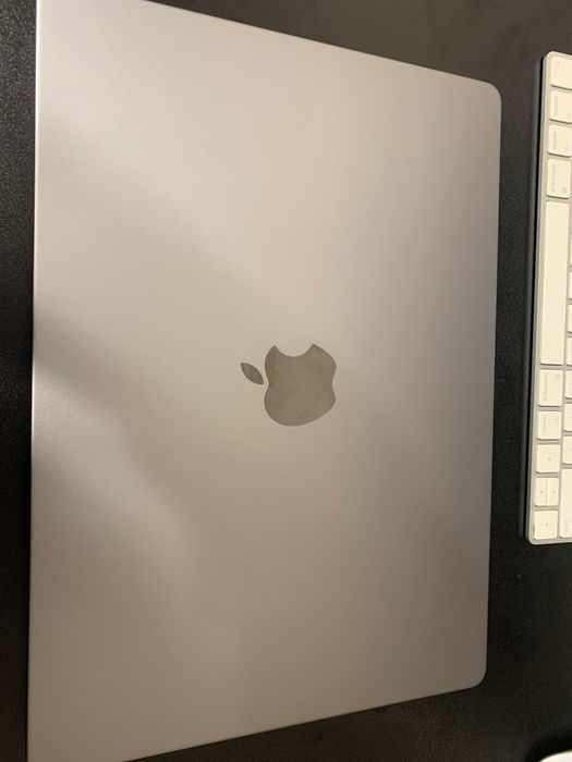 MacBook Pro 14 2021