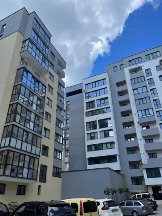 Продаж чудової 2 кім квартири, 106м.кв пр.С.Бандери