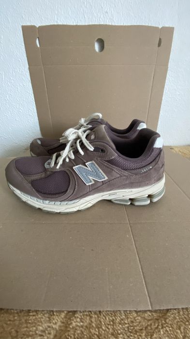 New balance 2002r