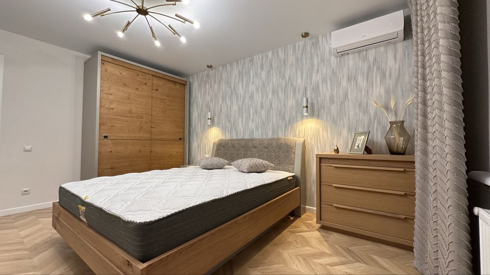 Продаж 2к в центрі міста поруч з парком ім. Чекмана