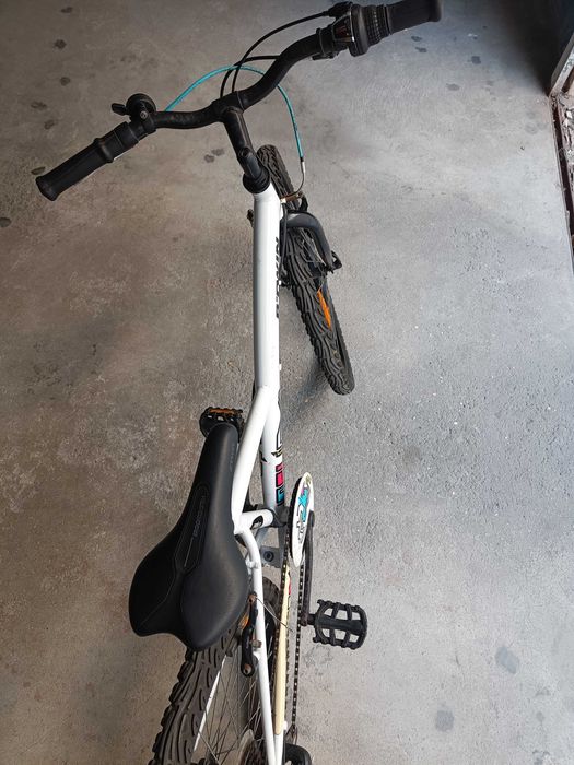 Bicicleta Roda 24 B'TWIN Poly 300 (9-13 anos)