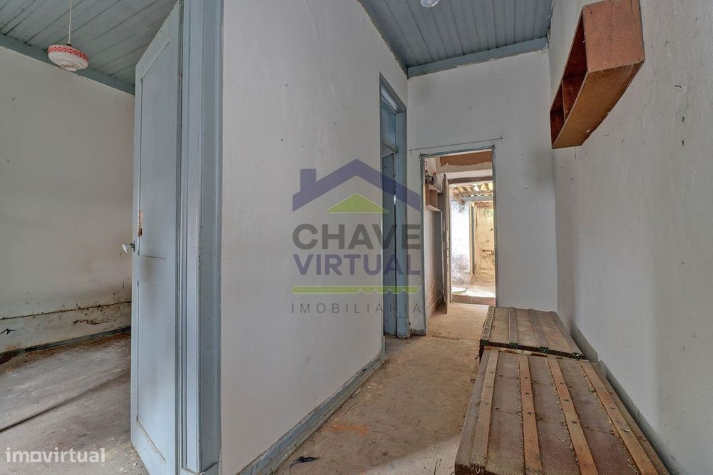 Moradia V1 com 2 Anexos para Recuperar - Centro Bombarral