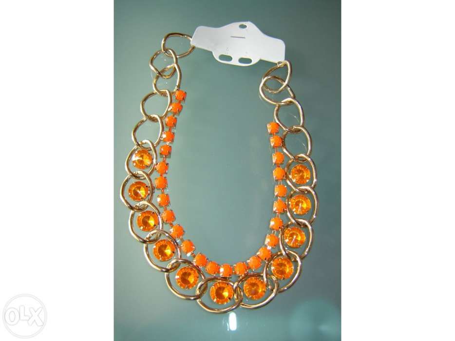 Colar dourado e laranja novo