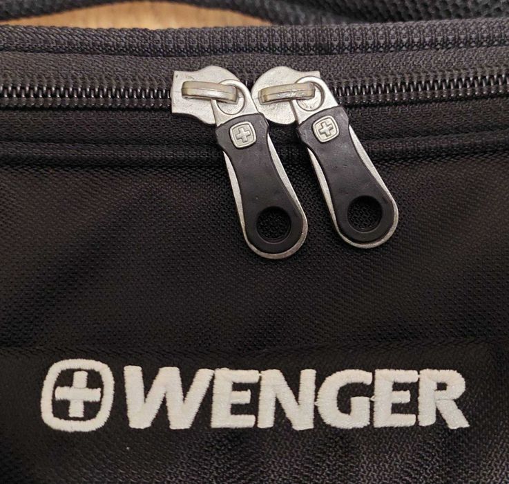 Сумка для ноутбука 16" Wenger + ремешок, лёгкое б/у, Китай