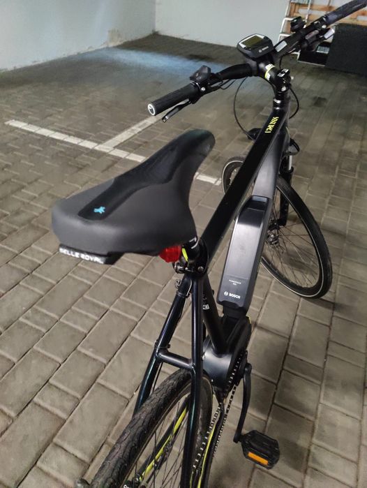 Rower elektryczny BH Xenion Cross r.56