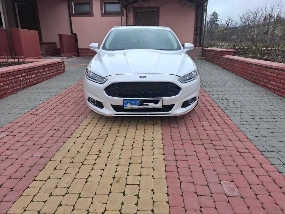 В продажі Ford Fusion