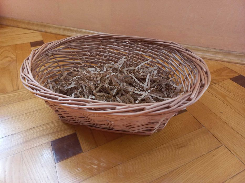 kosz na prezent, na drobiazgi - koszyczek, koszyk