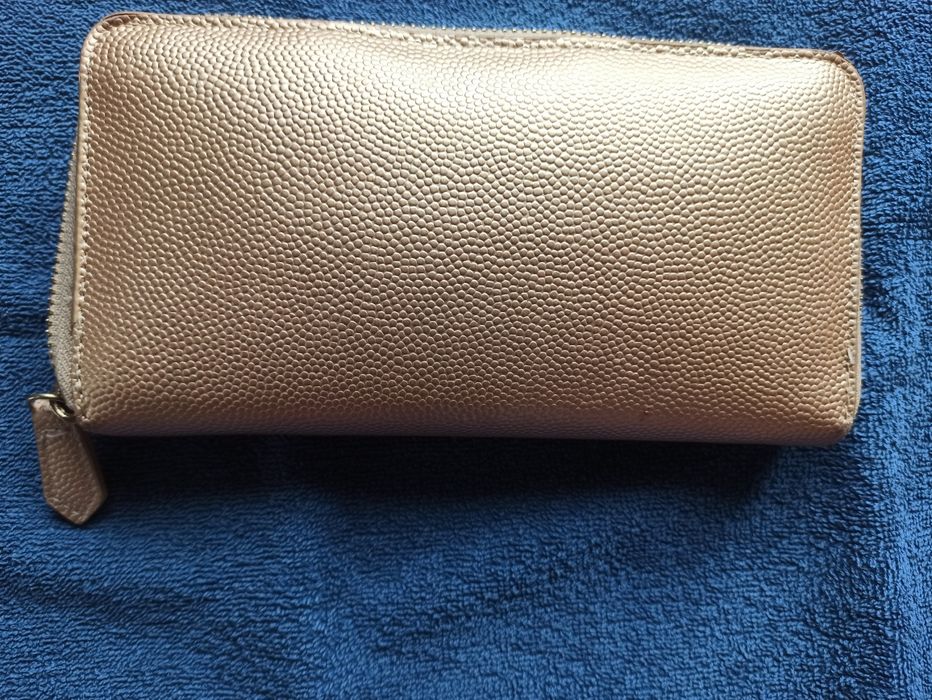 Продам гаманець VALENTINO