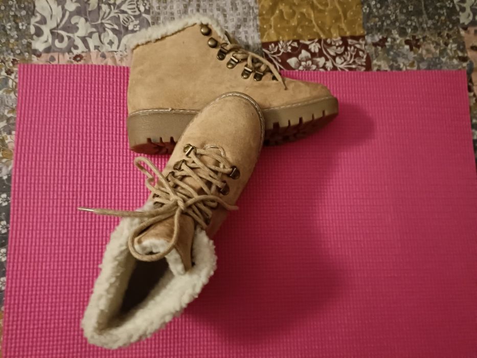 Ciepłe buty zimowe
