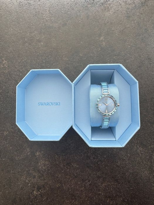 Часы Swarovski новые