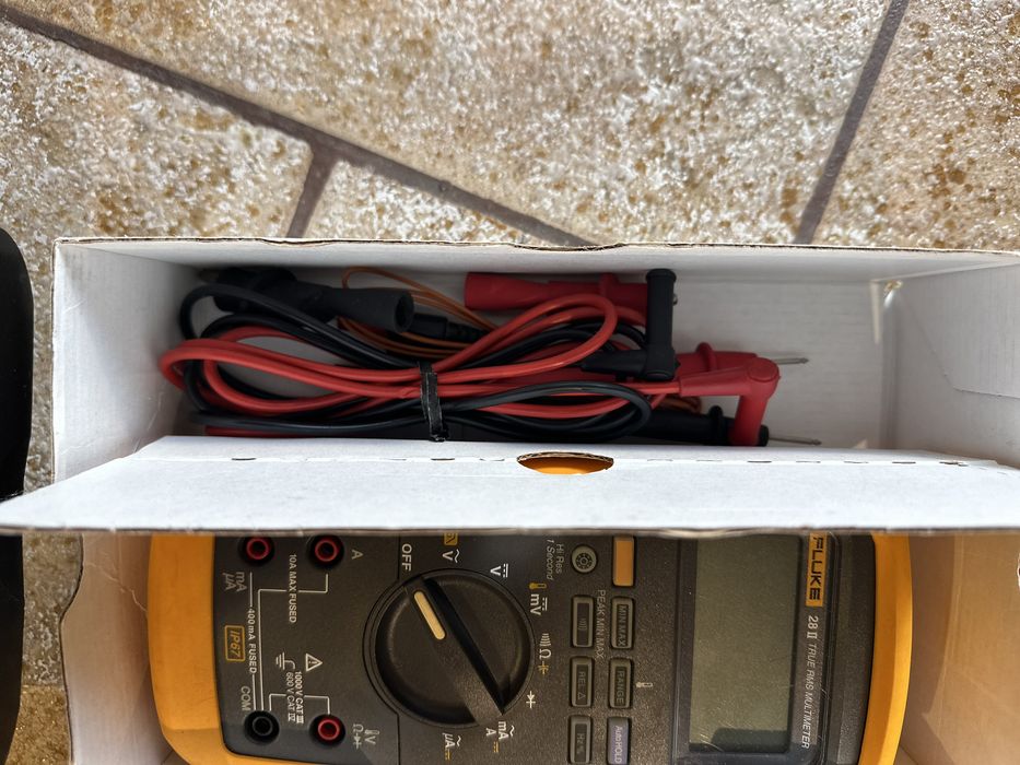 Fluke 28-II Multimetr