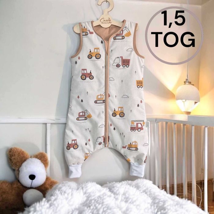 Śpiworek z nogawkami -SKARPETA zintegrowana 1,5 tog wzór- Traktory beż