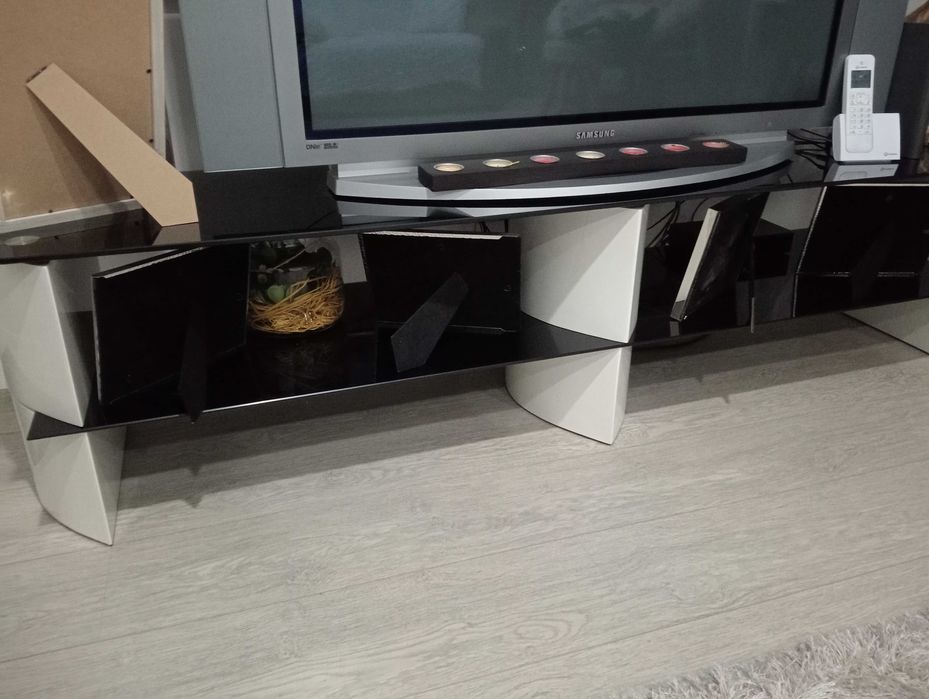 Móvel TV otimo estado