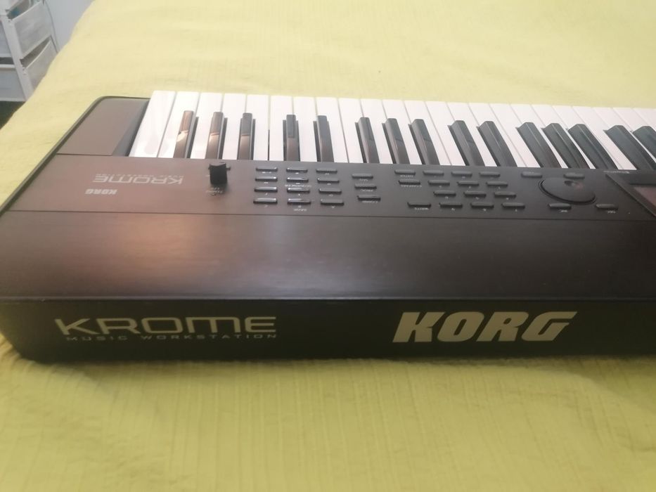 Korg krome 61 bom estado