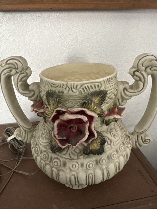 Peca decorativa em loiça