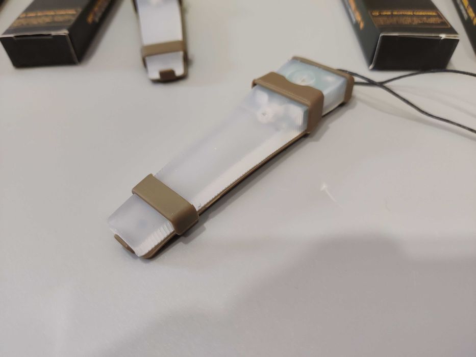 Тактичний сигнальний маячок WST LT-08  (різнокольоровий)