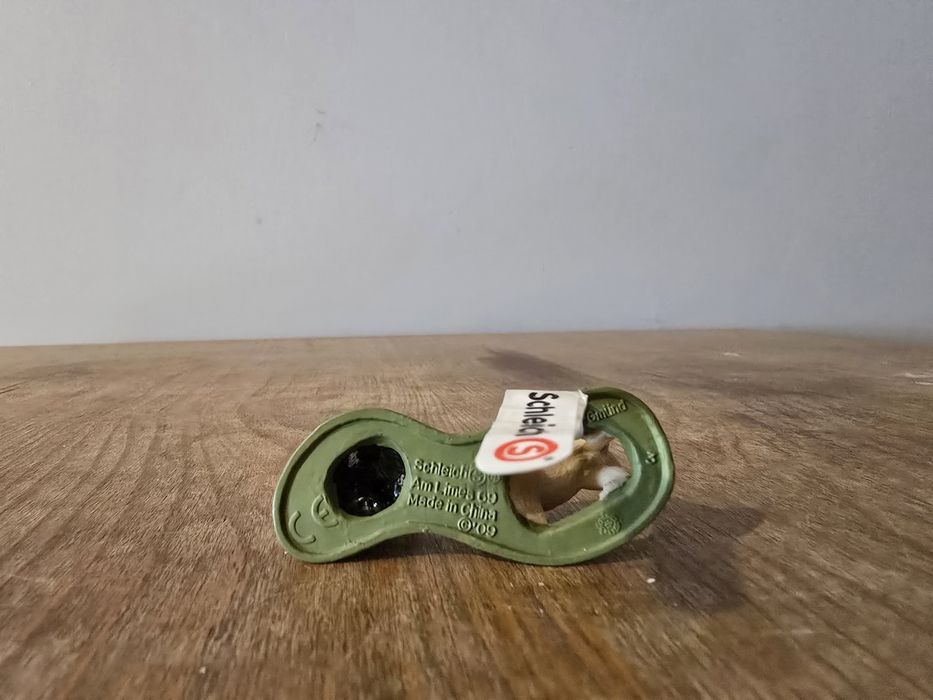 Schleich para mopsow na kładce figurka model wycofany z 2009 r.