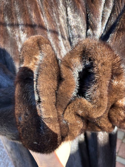 Цельная норковая шуба