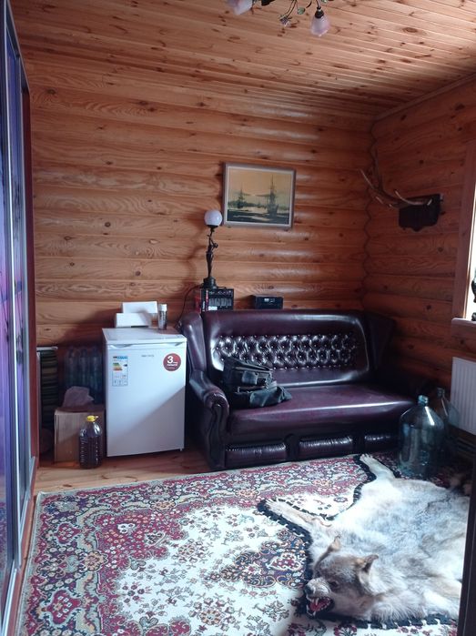 Продам НОВИЙ будинок на березі річки. Селище Сосниця.