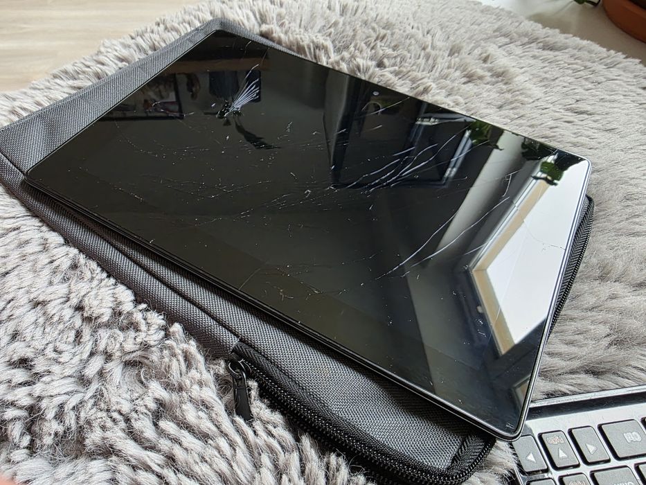Tablet Lenovo IdeaTab S6000-H 10" USZKODZONY + Klawiatura + Etui
