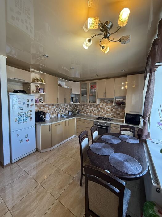 74м2 Продаж 2 кім квартири Автономка Масани