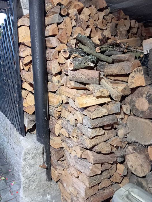 drewno opałowe sezonowane