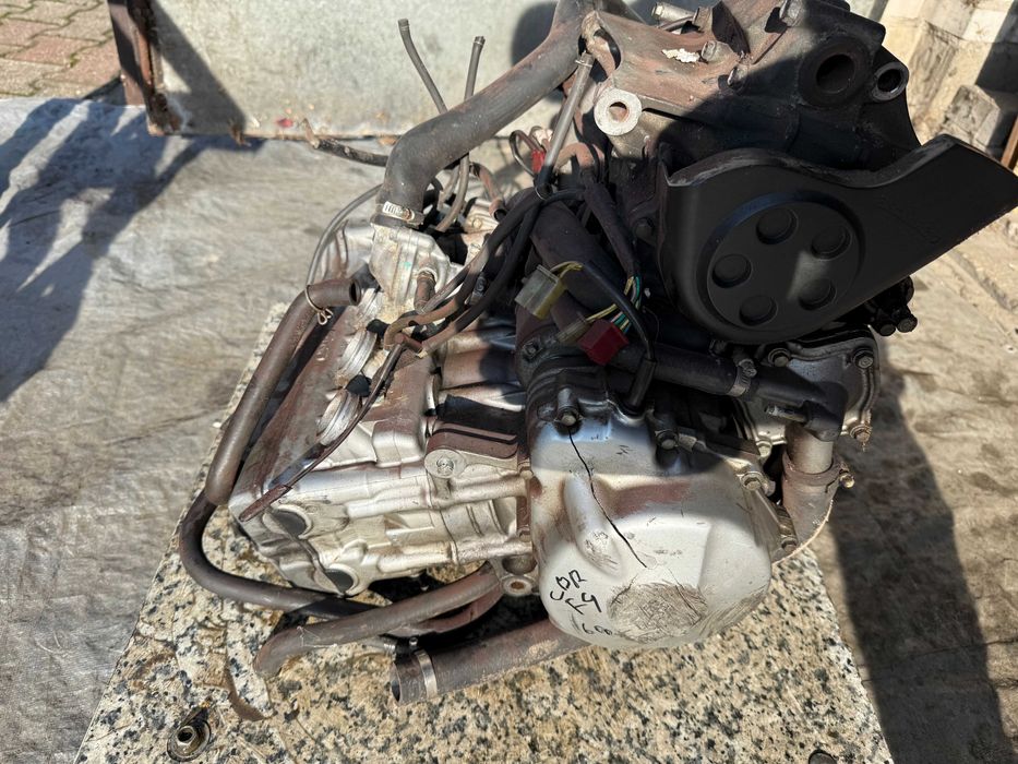 Honda CBR 600 F4 2000 - Silnik