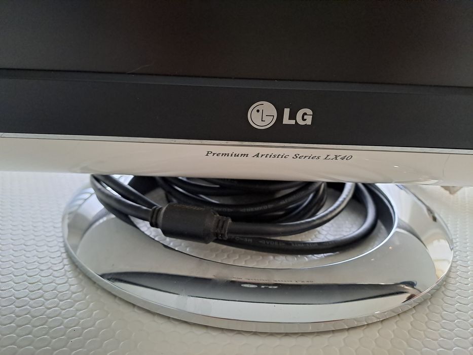 Monitor LG a funcionar