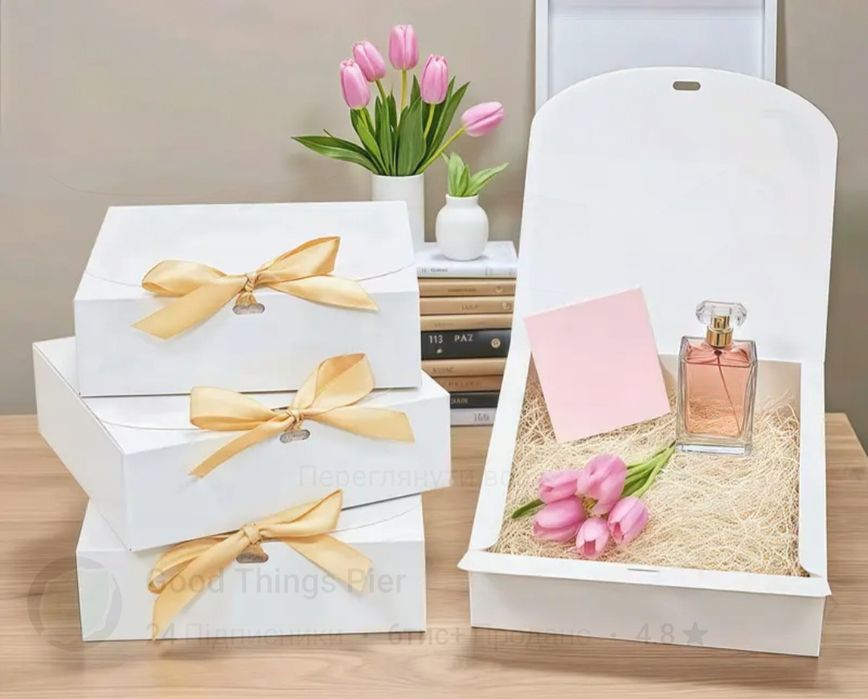 Подарункова коробка зі стрічкою,біла упаковка, для наборів.