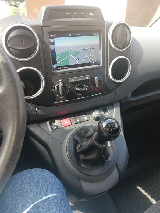 Peugeot Partner 08- 2018 1.6 BlueHDi 90 cv com GPS carplay em excelente estado