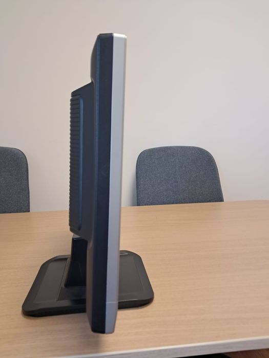 Monitor iiyama ok. 15''