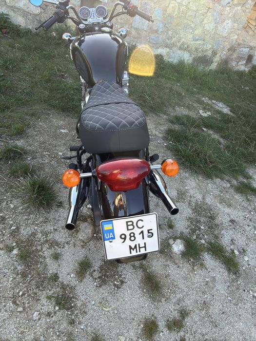 Triumph thunderbird 900