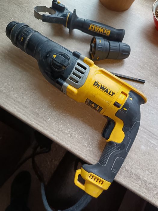 Перфоратор DeWolt D25144-QS оригинал