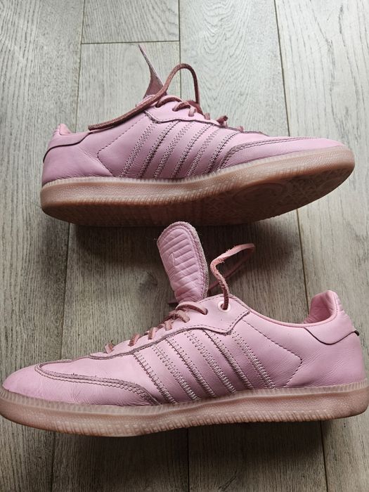 adidas Samba x Pharrell Williams Humanrace "Pink" (kod modelu: IE7295).