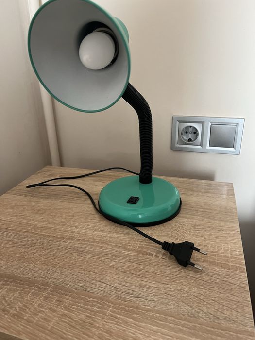 Лампа настільна лампа