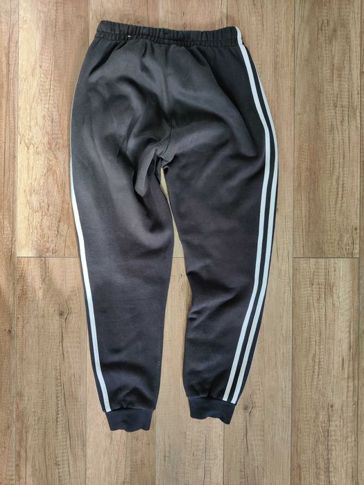 Spodnie adidas dresowe stan b.dobry r.S/36