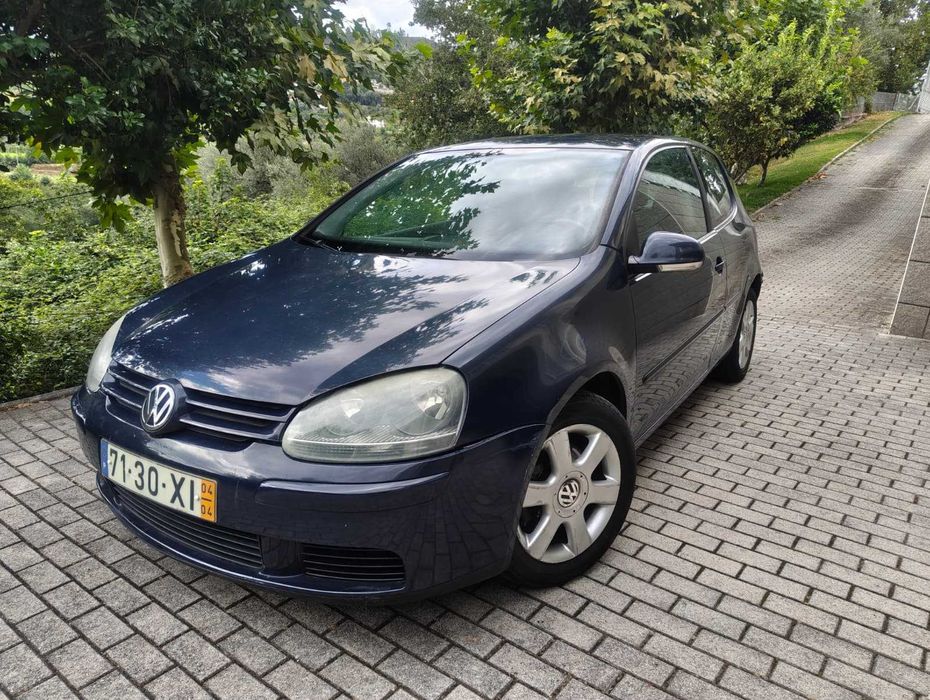 Volkswagen Golf V - 1.4 FSI