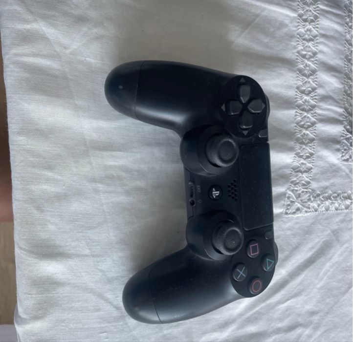 Ps4 com 2 comandos