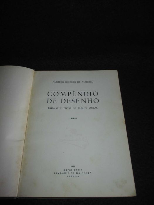 Livro Desenho Primeiro Ciclo 3ª edição 1966