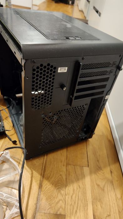 Obudowa Bitfenix Phenom M-atx NVIDIA edition