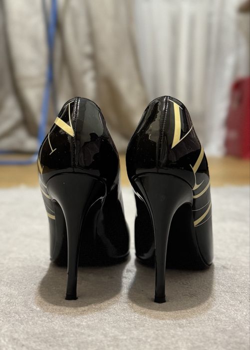 Лодочки Valentino garavani