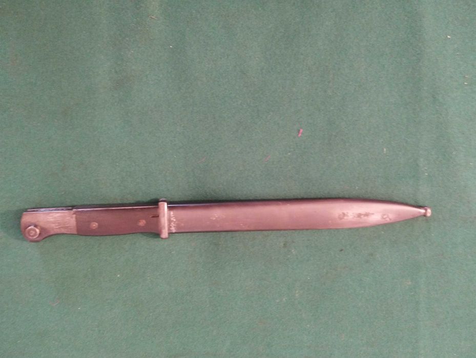 Espada  portuguesa de fabricação alemã para o fuzil Mauser M/37.